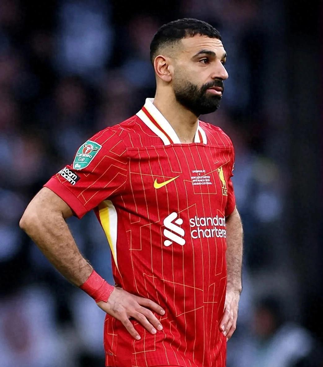 九游正版游戏下载萨拉赫连续十二场比赛得分超过夺冠，C9不断突破！