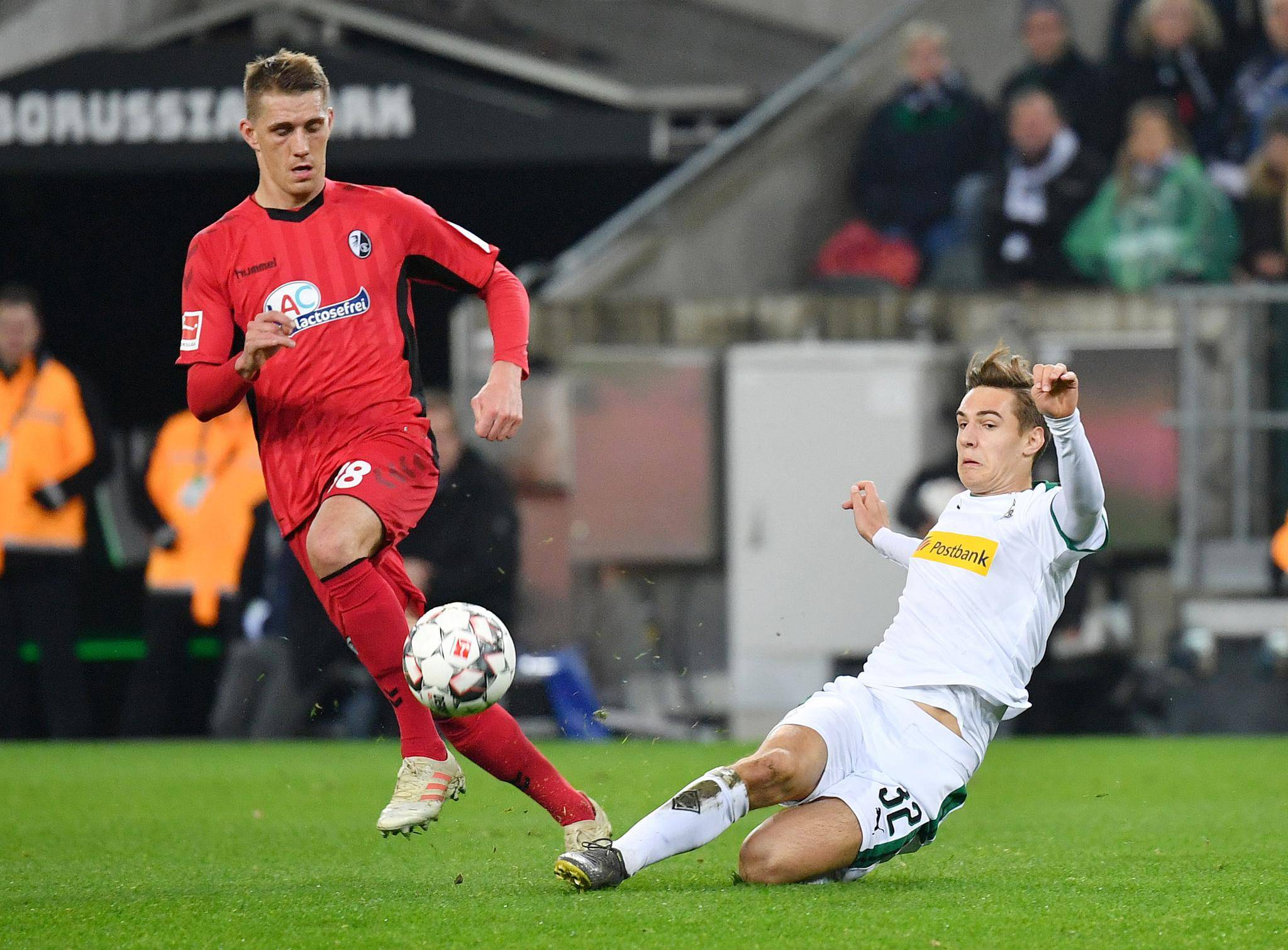 九游app官方下载关于最后时刻胜出引发热议！，内马尔在TL比赛中刷新纪录赢得满堂喝彩的信息