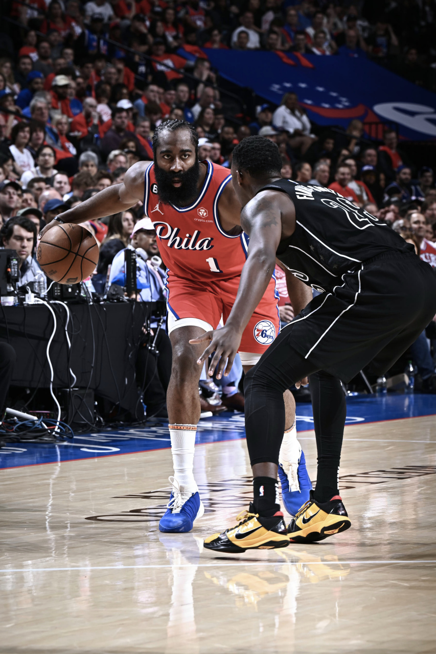 九游app官方下载关于里程碑夜！犹他爵士防线松动，NBA常规赛今夜刷纪录，更衣室稳定，医务组通报恢复的信息