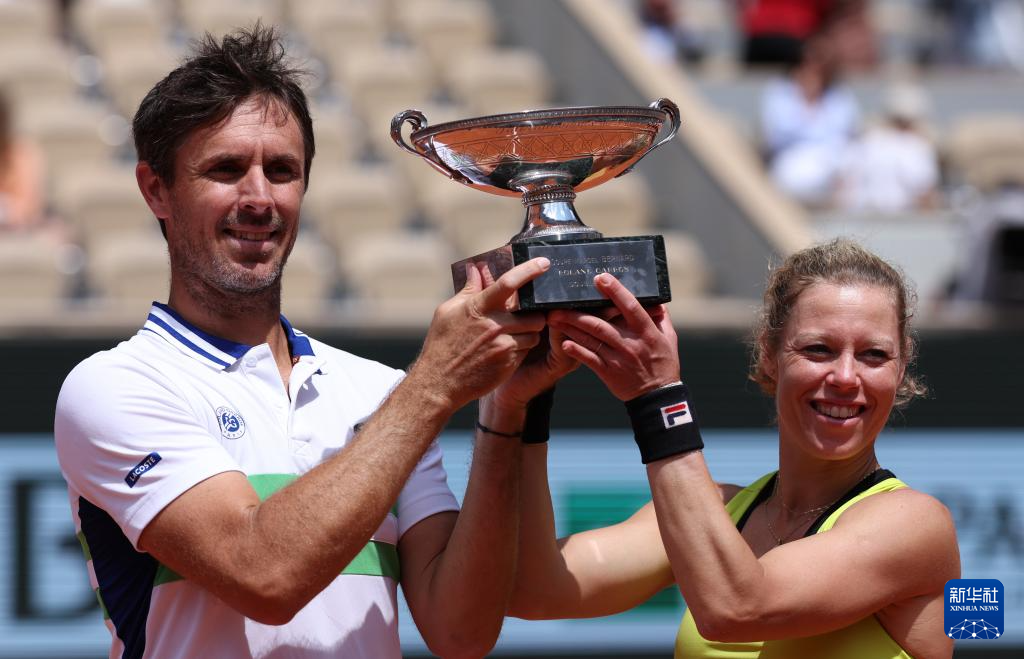 九游安卓app下载包含赛地聚焦：法国杯加时末段热度飙升，菲尼克斯太阳刷新队史纪录，底气十足，年轻球员得到机会的词条